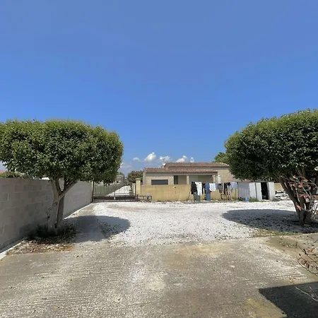 Avec Piscine En Camargue *